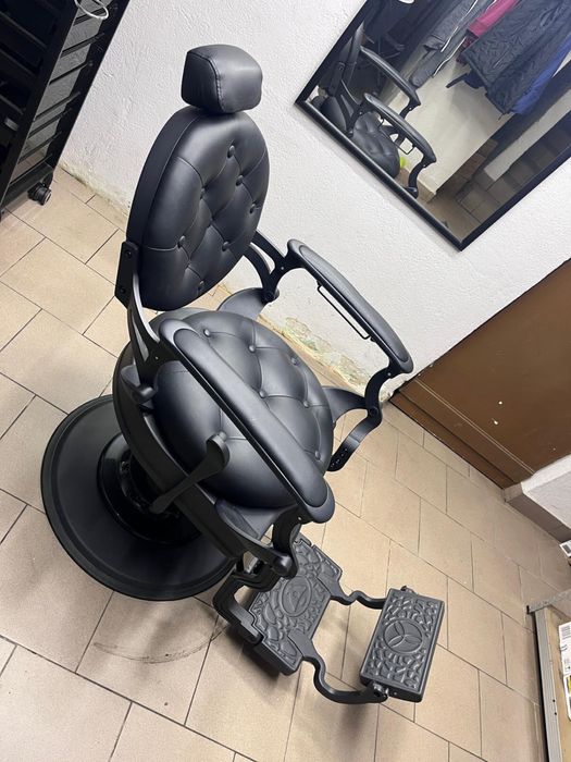 Fotel fryzjerski / barberski hydrauliczny do salonu fryzjerskiego