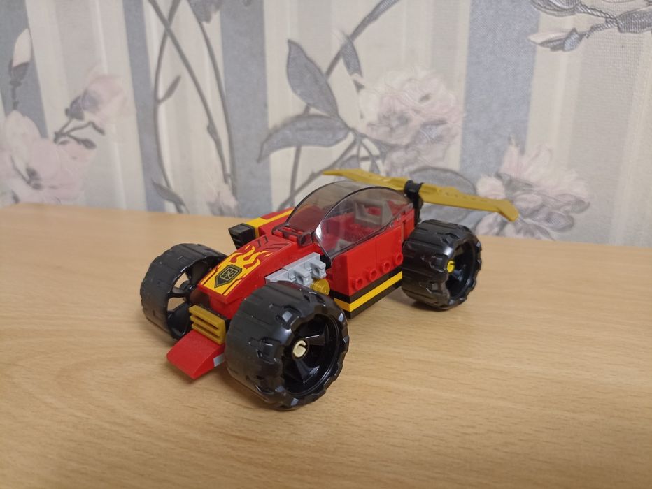 Лего набор Ниндзяго машина Кая