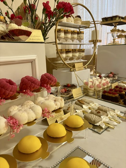 Słodki stół na przyjęcie-monoporcje/desery/candy bar/deserki/catering