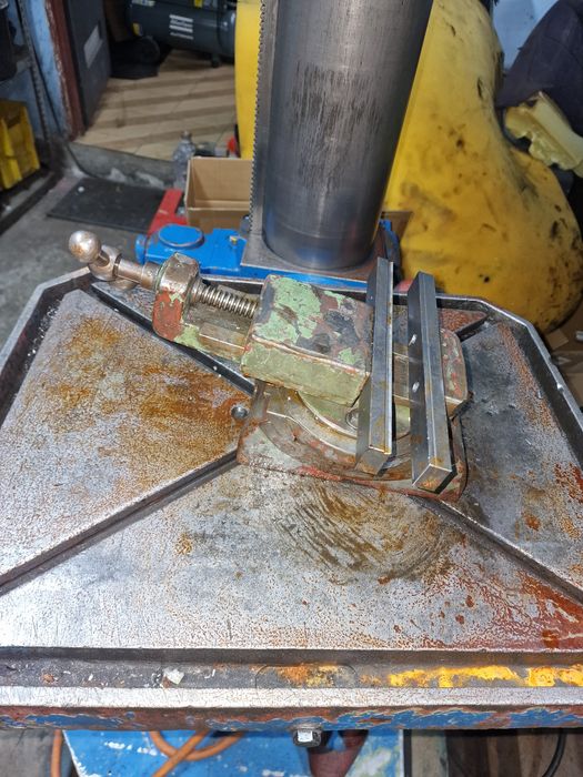 Sprzedam  imadło maszynowe kontowe