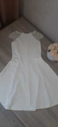 Продам плаття (фото в каруселі)