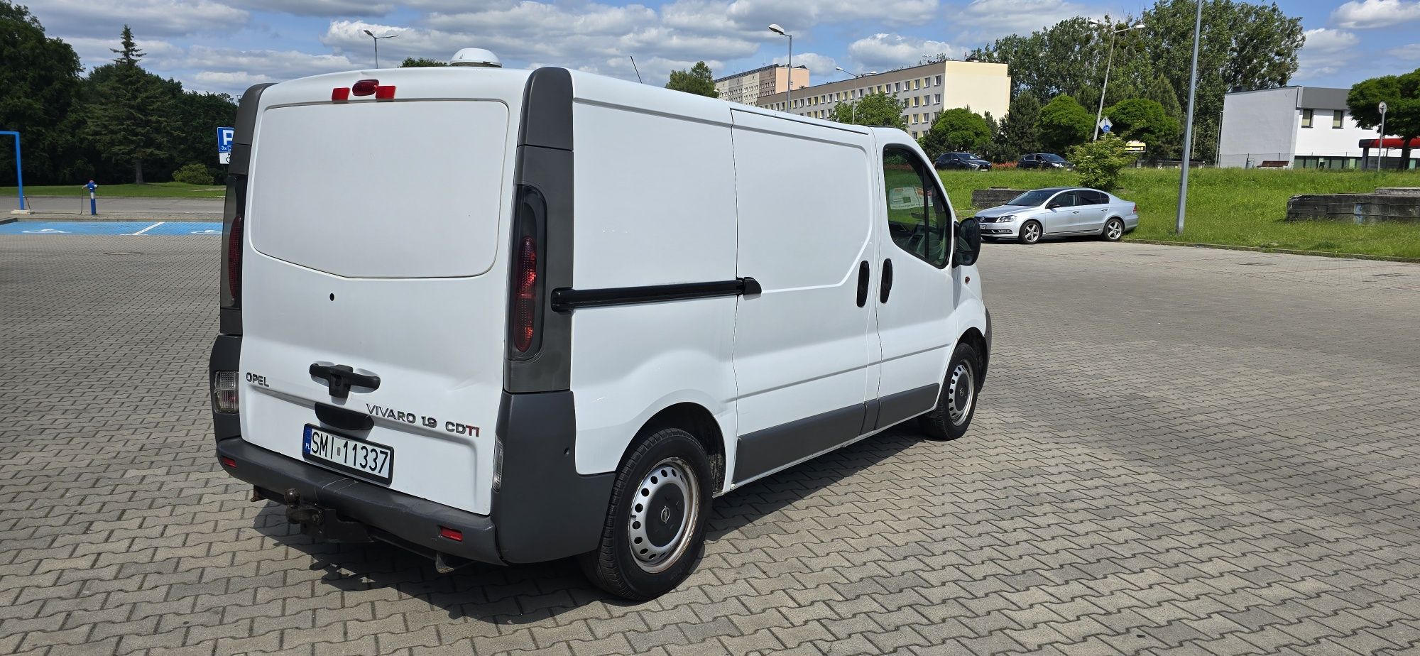 Opel Vivaro 1.9 CDTI 101 ps 2004 rok 6 biegow Błaszak Hak Zapraszam