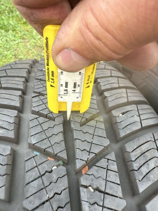 4x opona zimowa Barum Polaris 5 205/55 R16 91H
