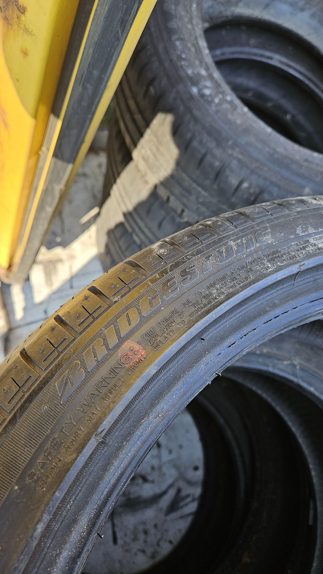 2szt 225/40/18 Bridgestone DEMO dot1719r LATO