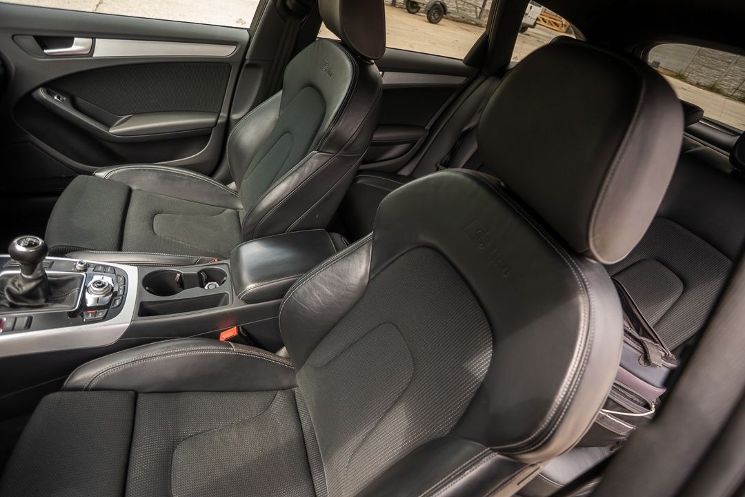 Audi A4 Avant quatro S-line.2.0 tdi