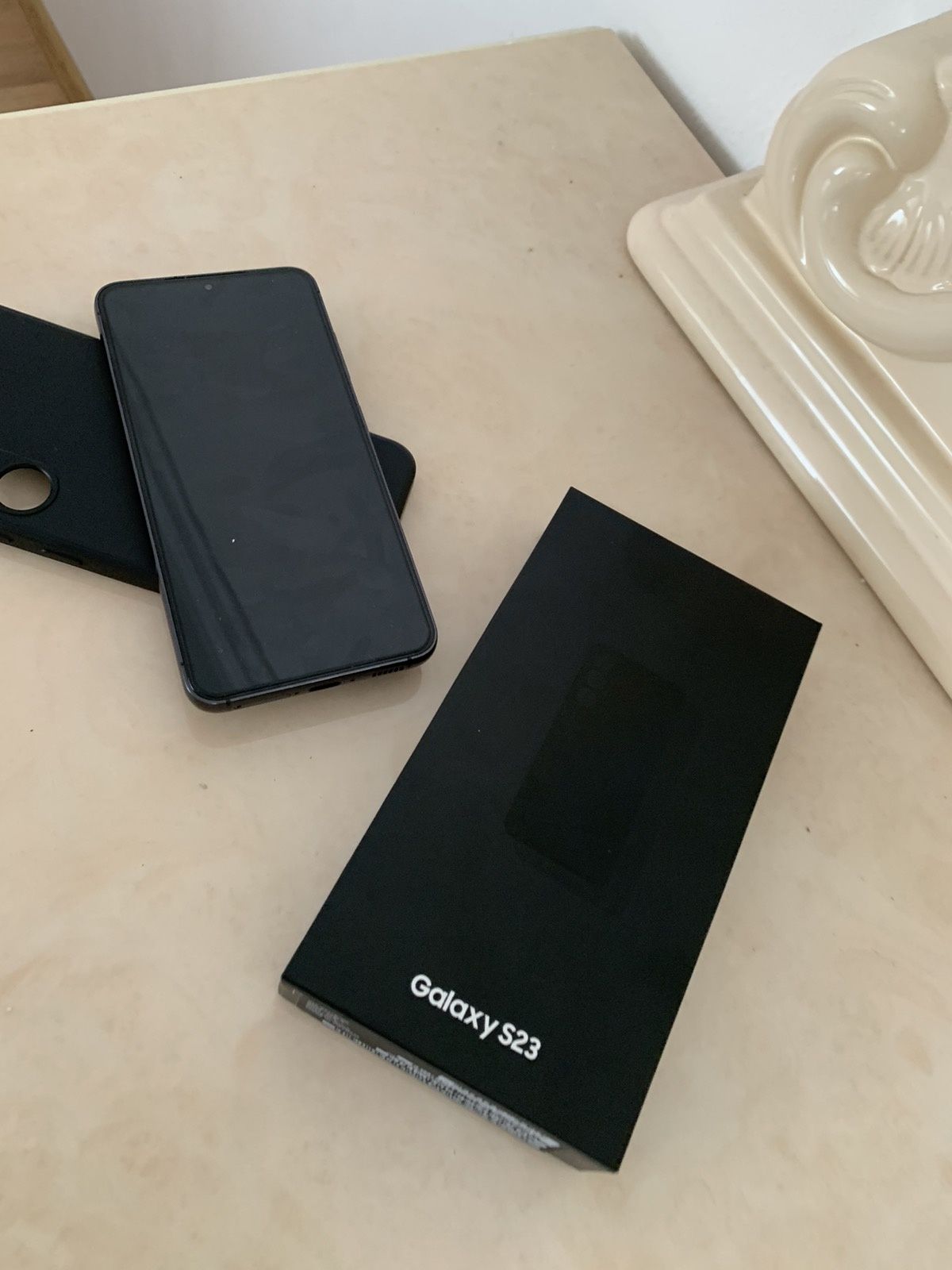 Продам Samsung Galaxy S23 6/128 Новий Стан Супер