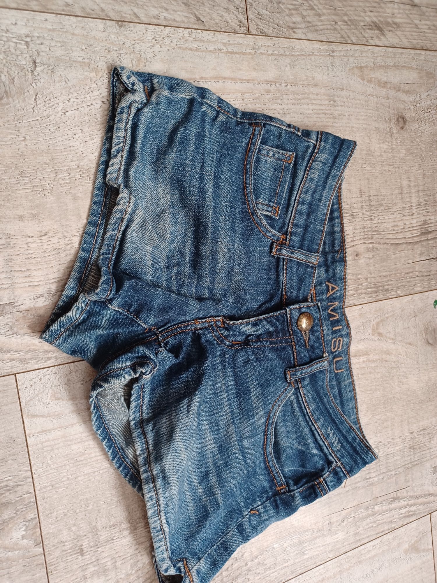 Krótkie spodenki jeansowe 34\36 new yorker