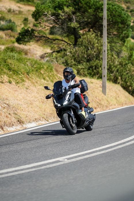 Honda Adv 350 ano 2024 com garantia até 2027