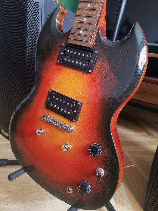"Gibson" Custom - na bazie Epiphone G310