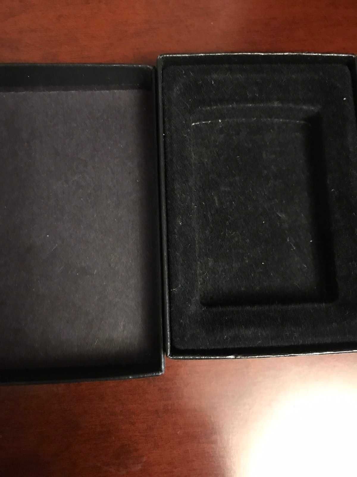 Продам оригинальную коробку для зажигалки ZIPPO