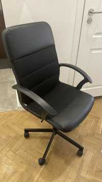 Rezerwacja- Krzesło biurowe do pracy do biurka