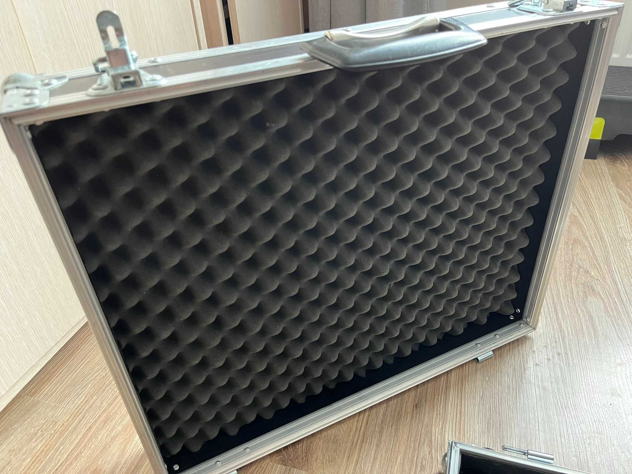 Pedalboard gitarowy hardcase WM Case 50x40x10