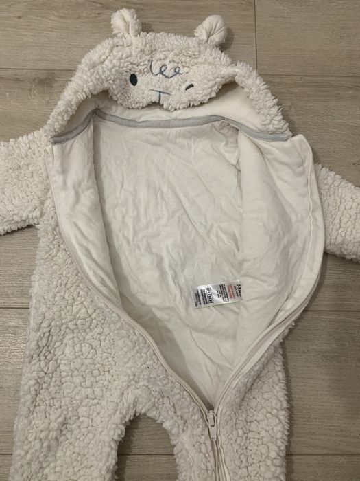 M&S Marks & Spencer kombinezon baranek miś  rozm 0-3 miesiące 62 cm hm
