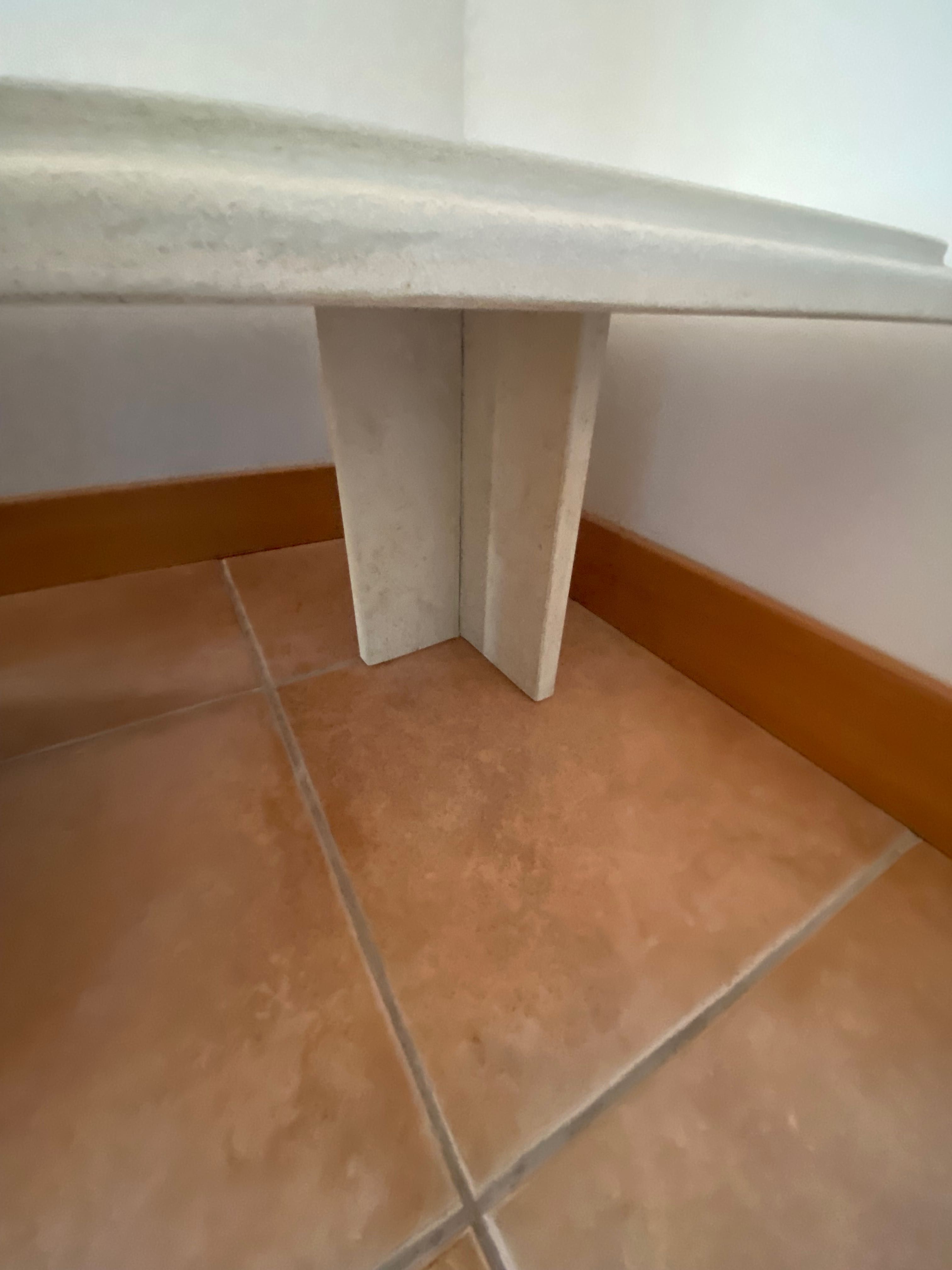 Mesa retangular em mármore