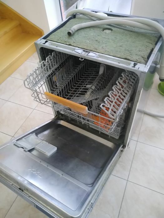 Посудомоечная машина Electrolux на 12 комплектов