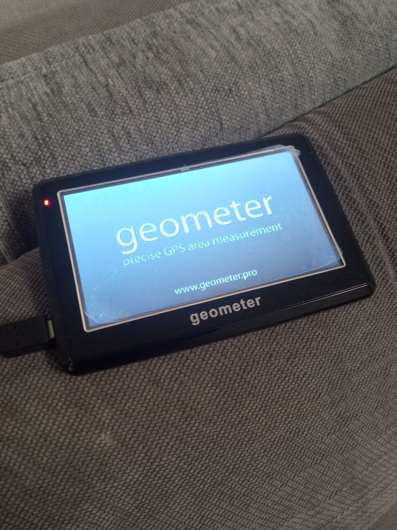 Geometer S4. ГеоМетр - прилад для вимірювання площі полів