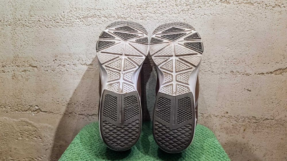 Buty na fitness NIKE AIR BELLA TRAINER PREMIUM r.40,5 st.bardzo dobry