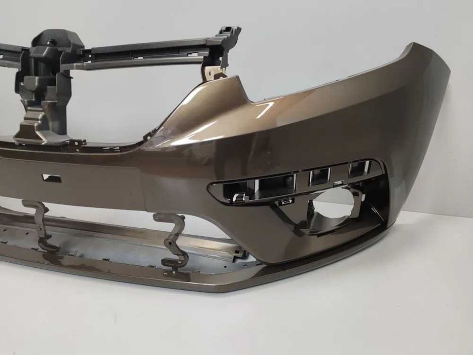 Бампер передний и задний Renault Logan 2 — окрашен в цвет кузова