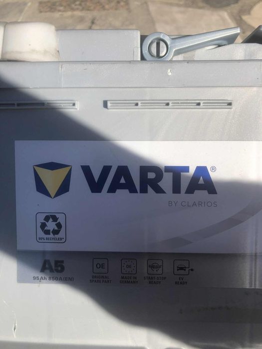 Bateria carro Varta AGM A5 COMO NOVA