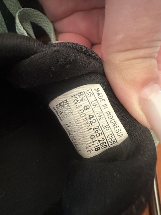 Кросівки - 42 розмір