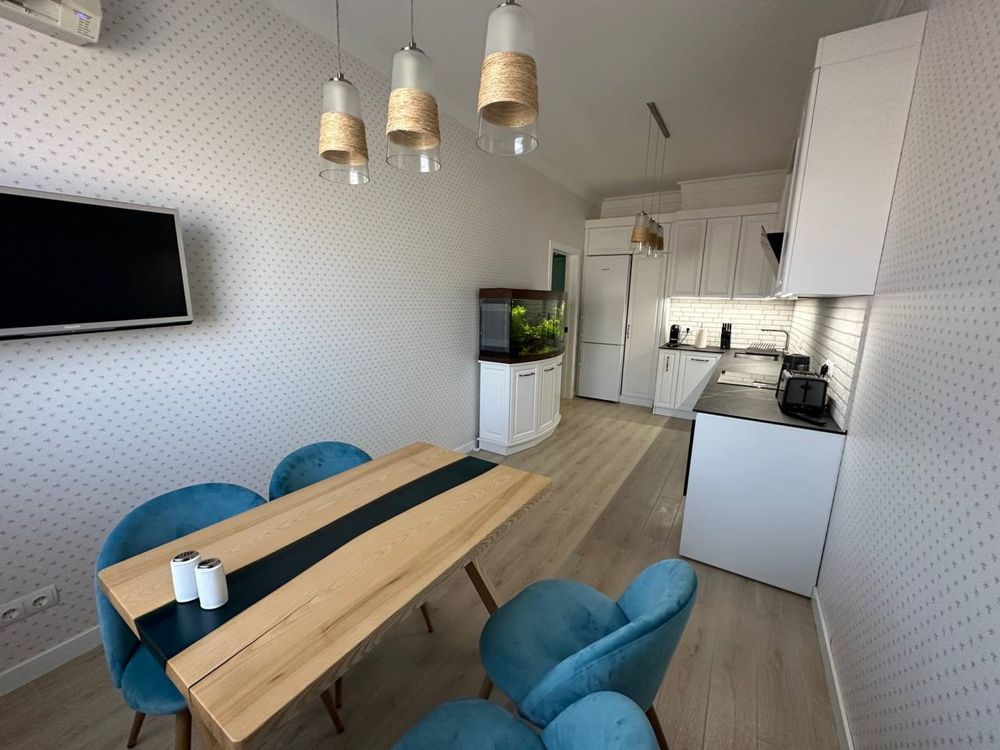 Власниця, здам 2к квартиру в центрі, Скоропадського 38