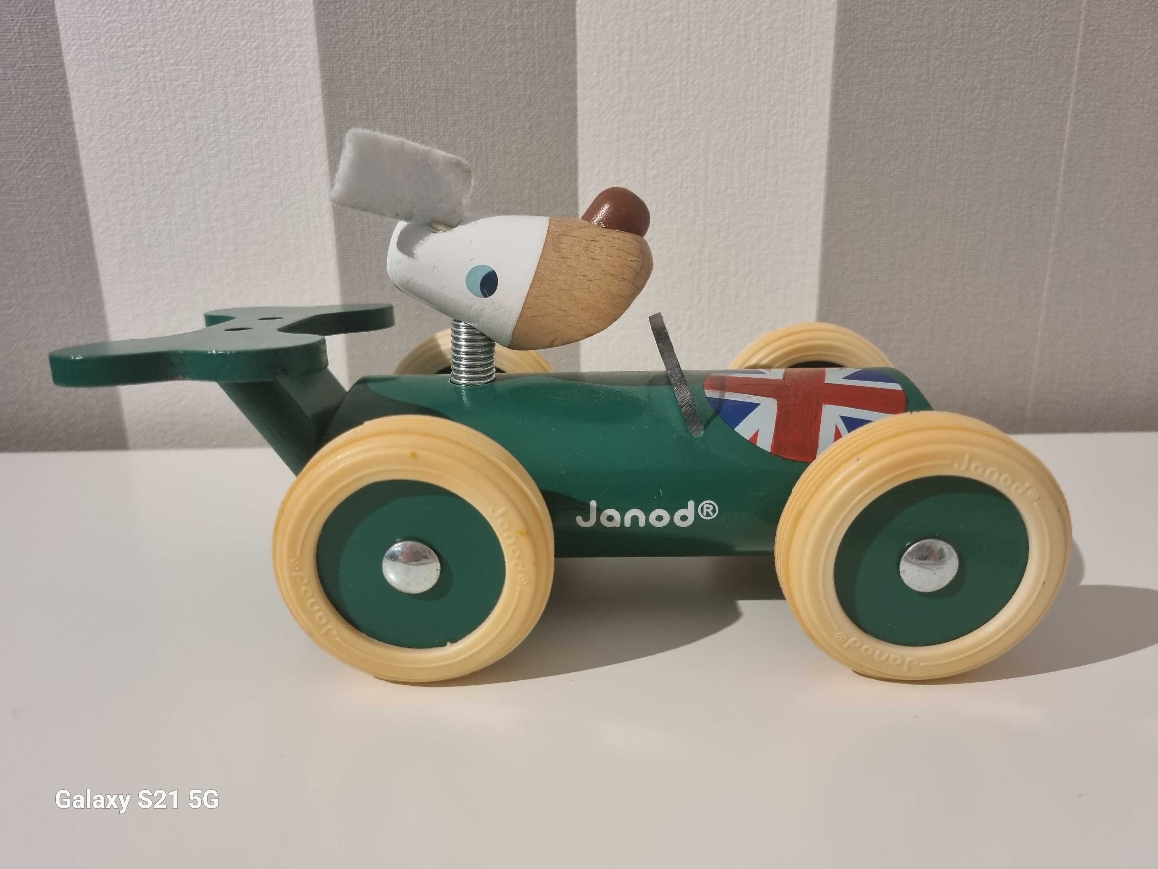 Zabawka drewniany samochód w stylu retro Janod