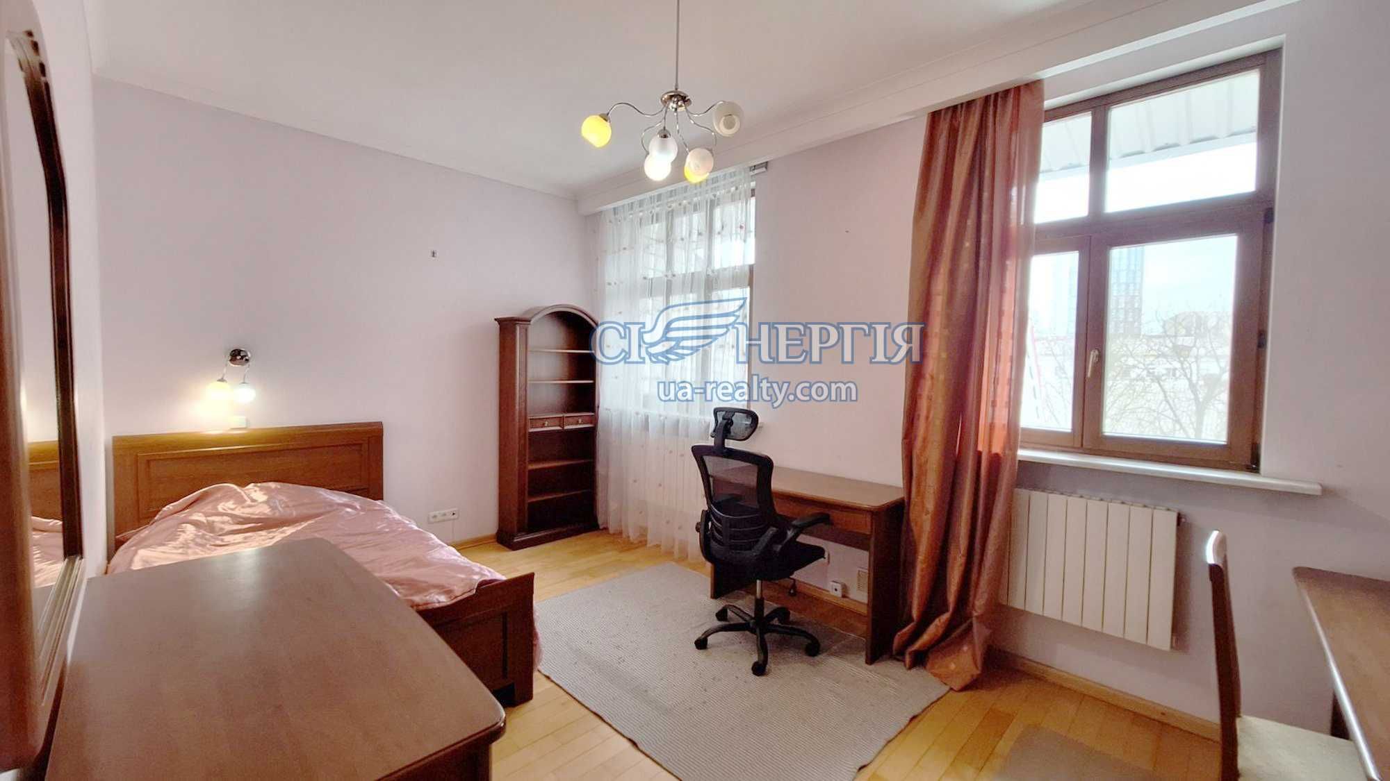 БЕЗ КОМІСІЇ! 3-кім 124,8м.кв. вул. Вороб'йова Генерала ( Курська ), 3