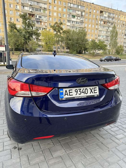 Hyundai Elantra 2013