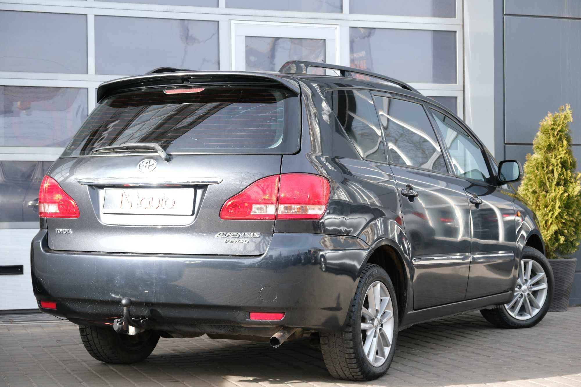 Toyota Avensis Verso