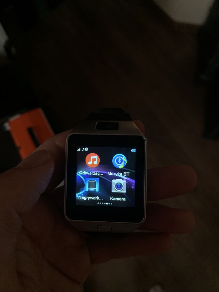 Smartwatch kamera, krokomierz, facebook, whats up itd
