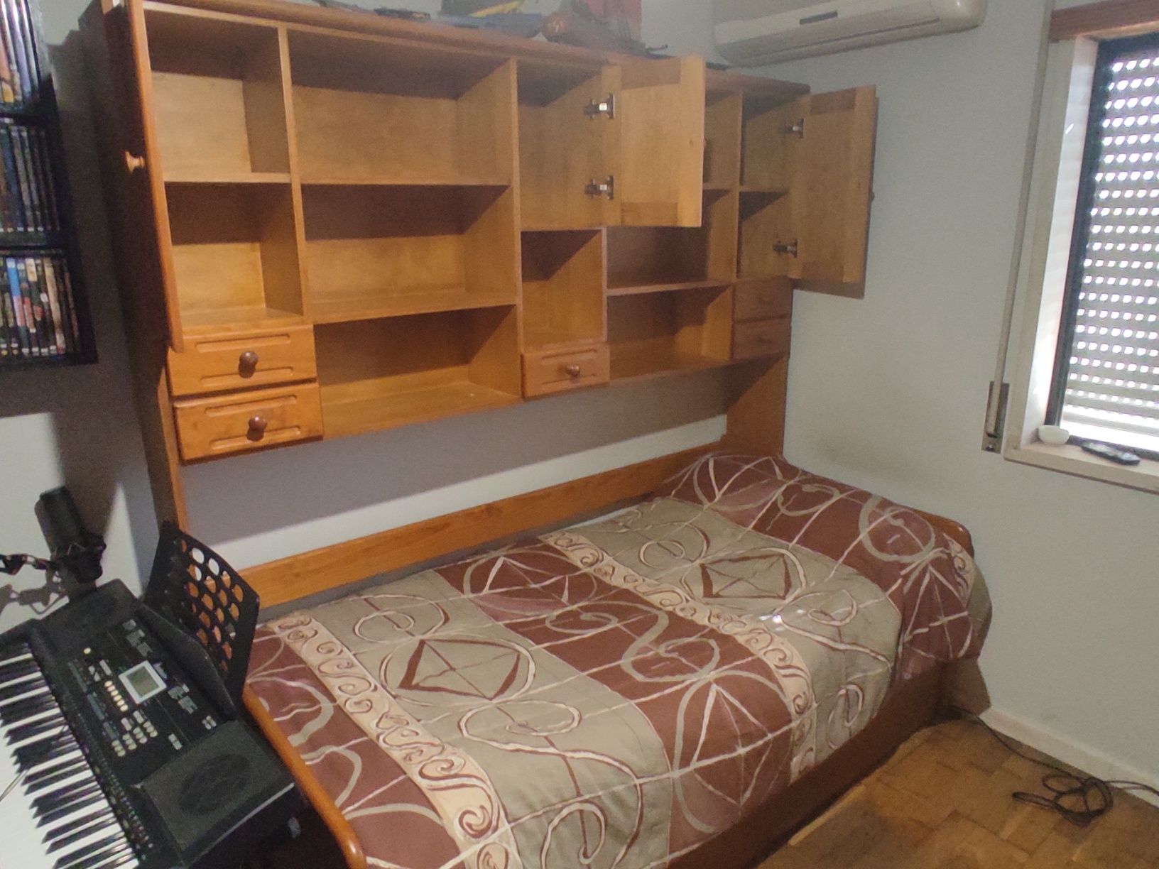 Cama/Estúdio de Solteiro com Gavetão e estrados incluídos