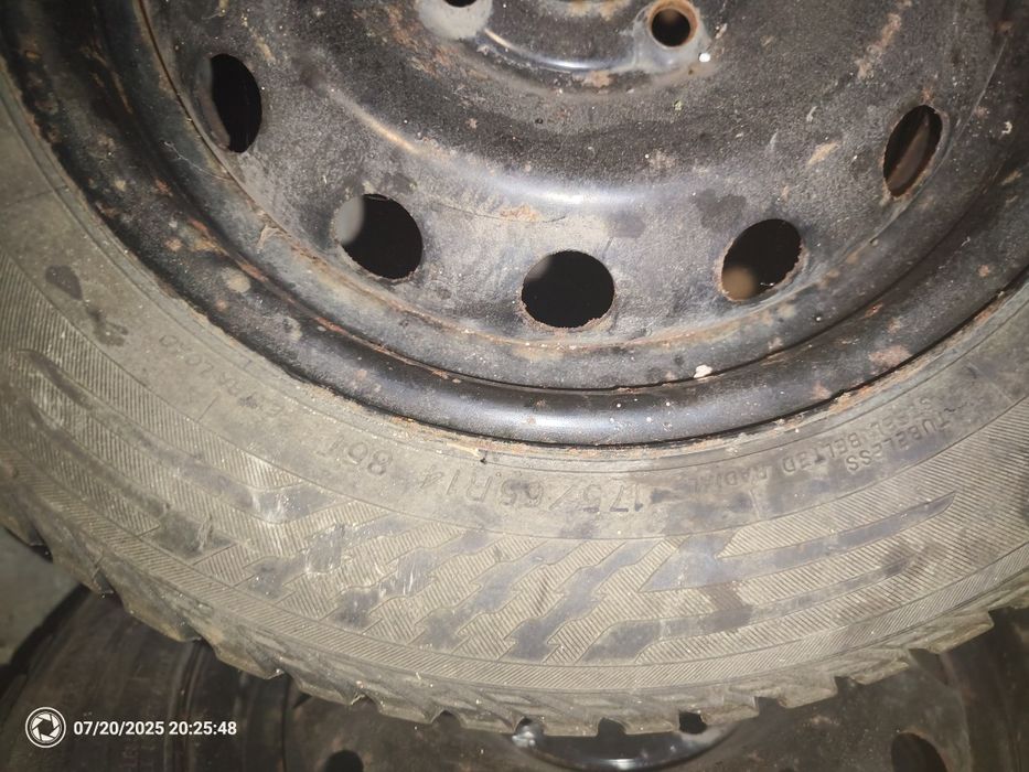 Зимова гума / шини Yokohama шипована