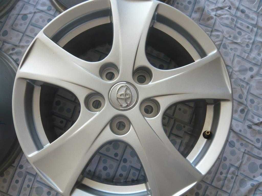 Jantes originais Toyota 6,5x16"