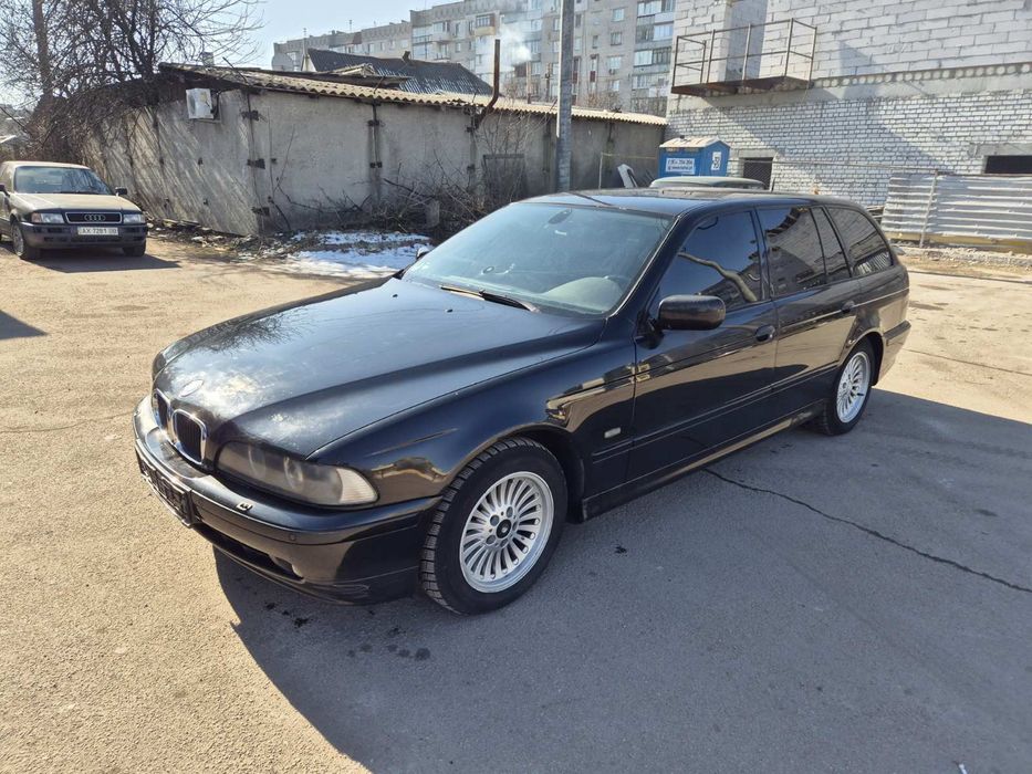 Разборка BMW e39 M54B25TU АКПП 2001год рестайлинг запчасти шрот