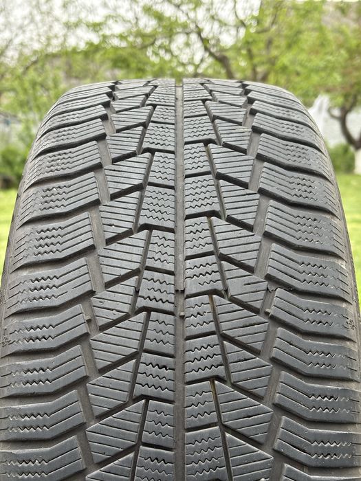 Шина GISLAVED Euro Frost 6 235/45 R18 98V XL