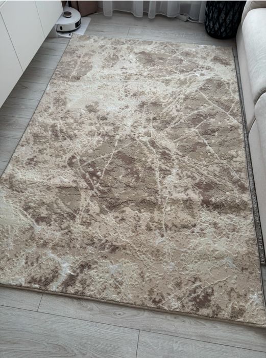 Килим 1.5/2.2 м новий