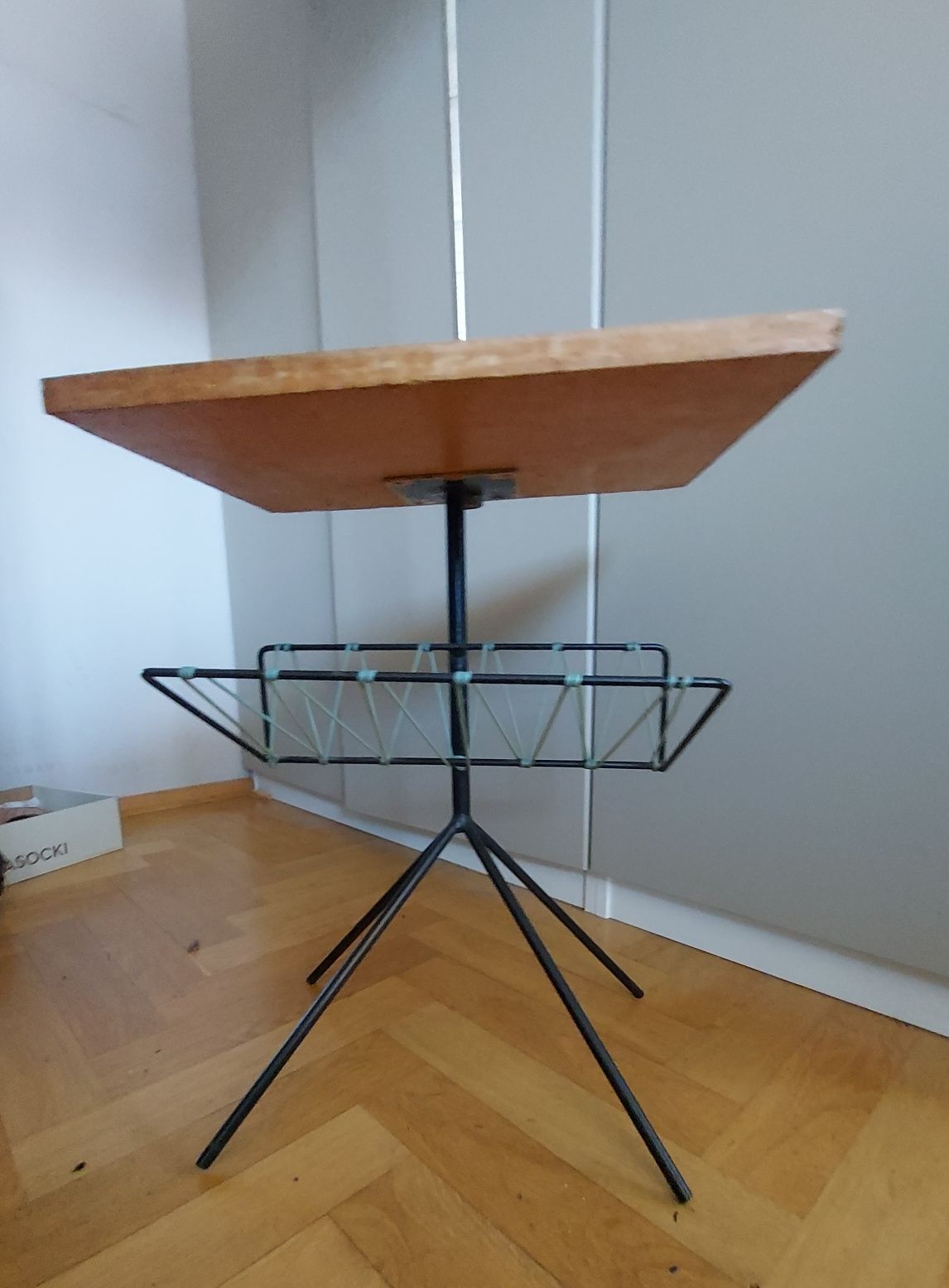Lampa  podlogowa PRL ze stolikiem