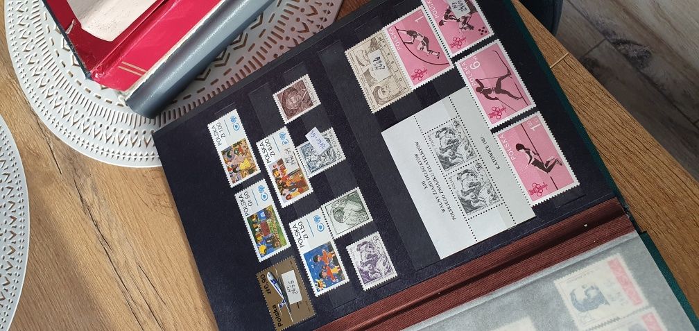 Sprzedam mala kokekcje znaczków pocztowych
