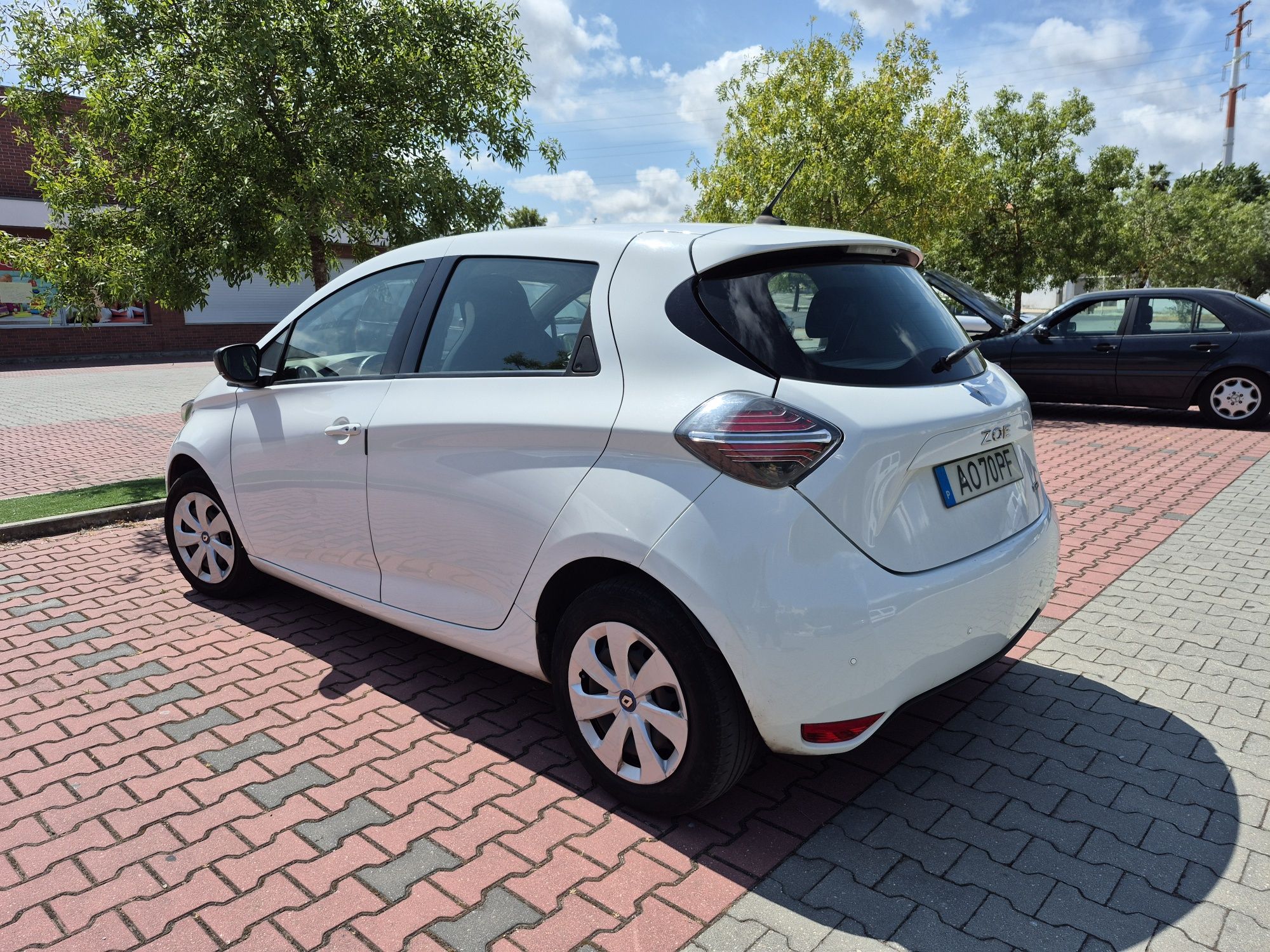 Renault Zoe 50/2020 não tem aluguer bataria
