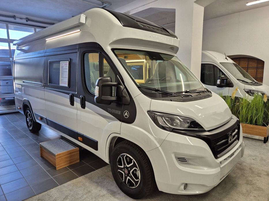 Affinity THREE  NOWOŚĆ! łóżka łączone lub osobno, elektrycznie podnoszone, zimowy