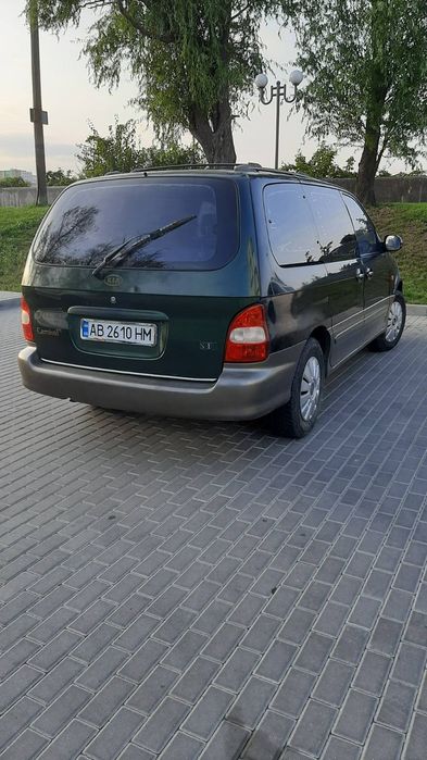 Минивен KIA karnival  мінівен сім мість