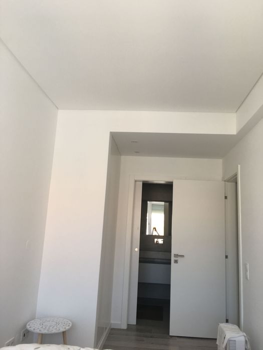 Arrendo T2 Linda a Velha