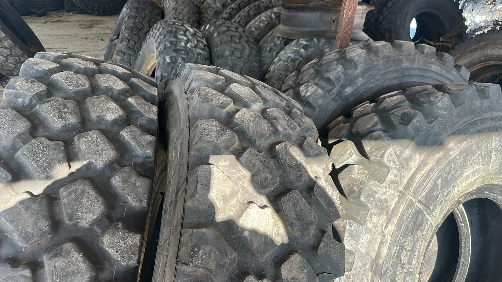 Колеса шини 395 85r20 Камаз