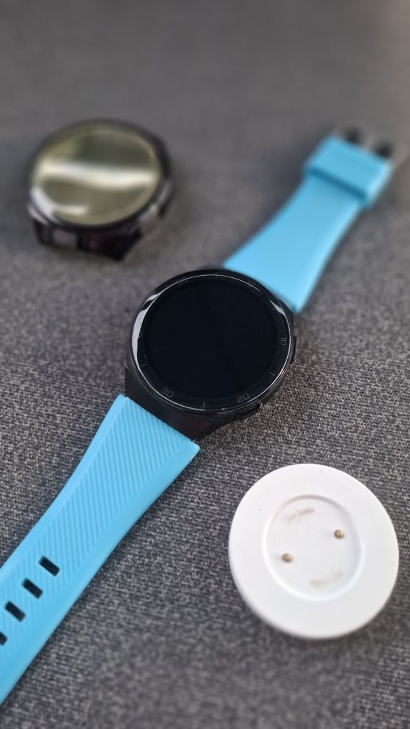 Zegarek HUAWEI GT-2E - HCT B19 w stanie bardzo dobrym