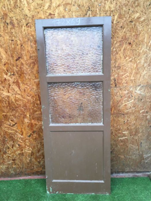 Portas antigas e meias portas