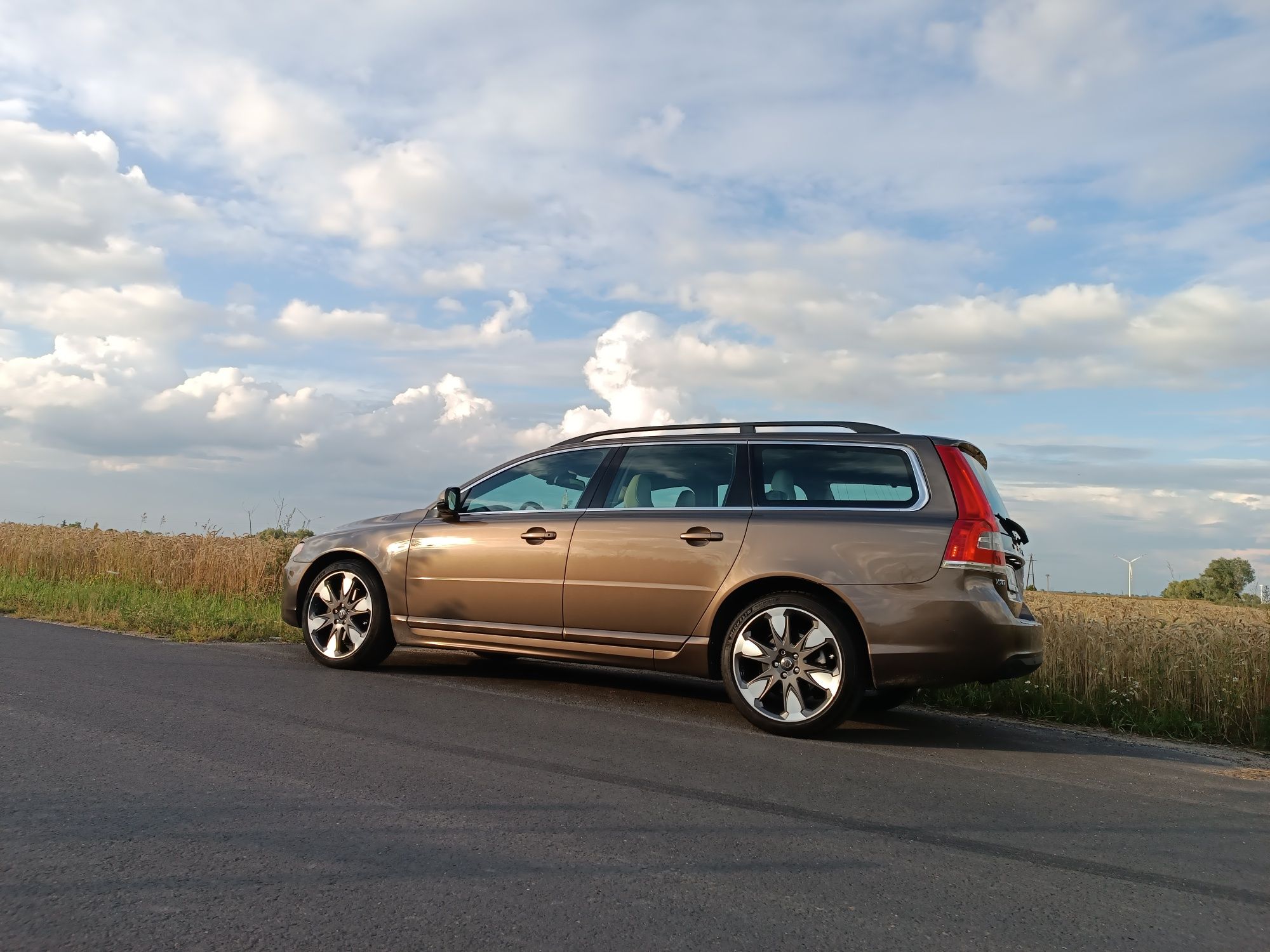 Koła 19 Volvo 5x108 V70 XC70 225/45/19 Erakir ET55 V60 XC60 8jx19 Ford