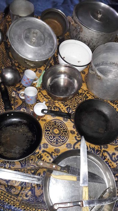 Продам посуду для кухни или на природу сковородку казанок чайничек