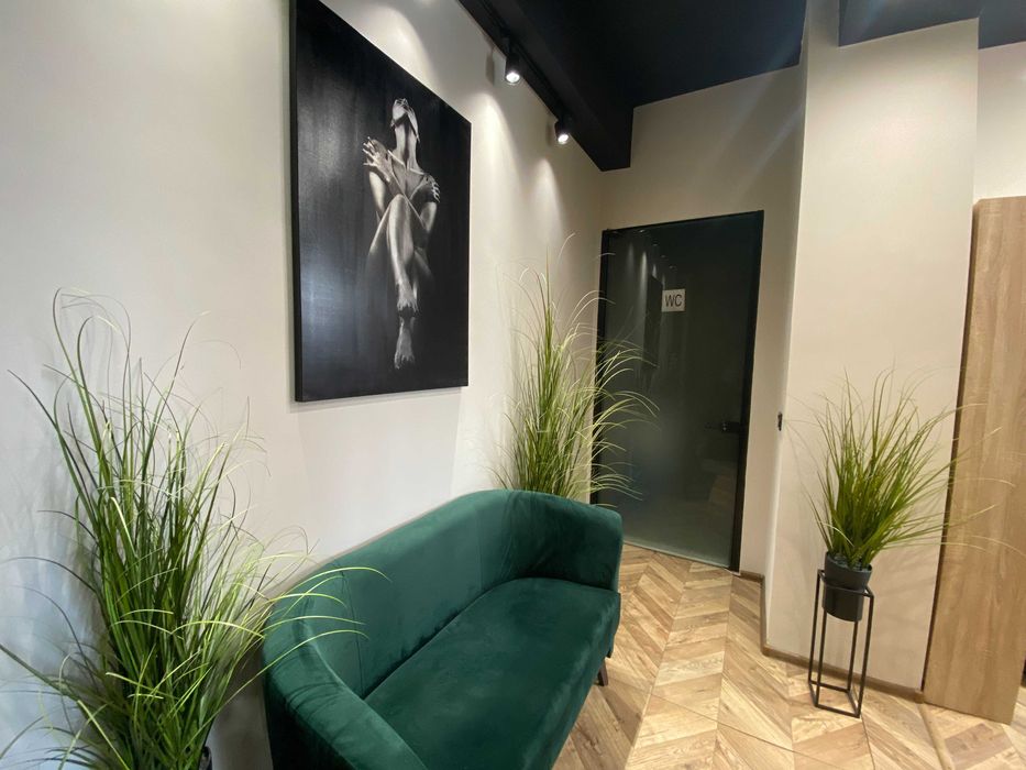 Оренда робочого місця салон краси Дружби народів, кератин, перукар