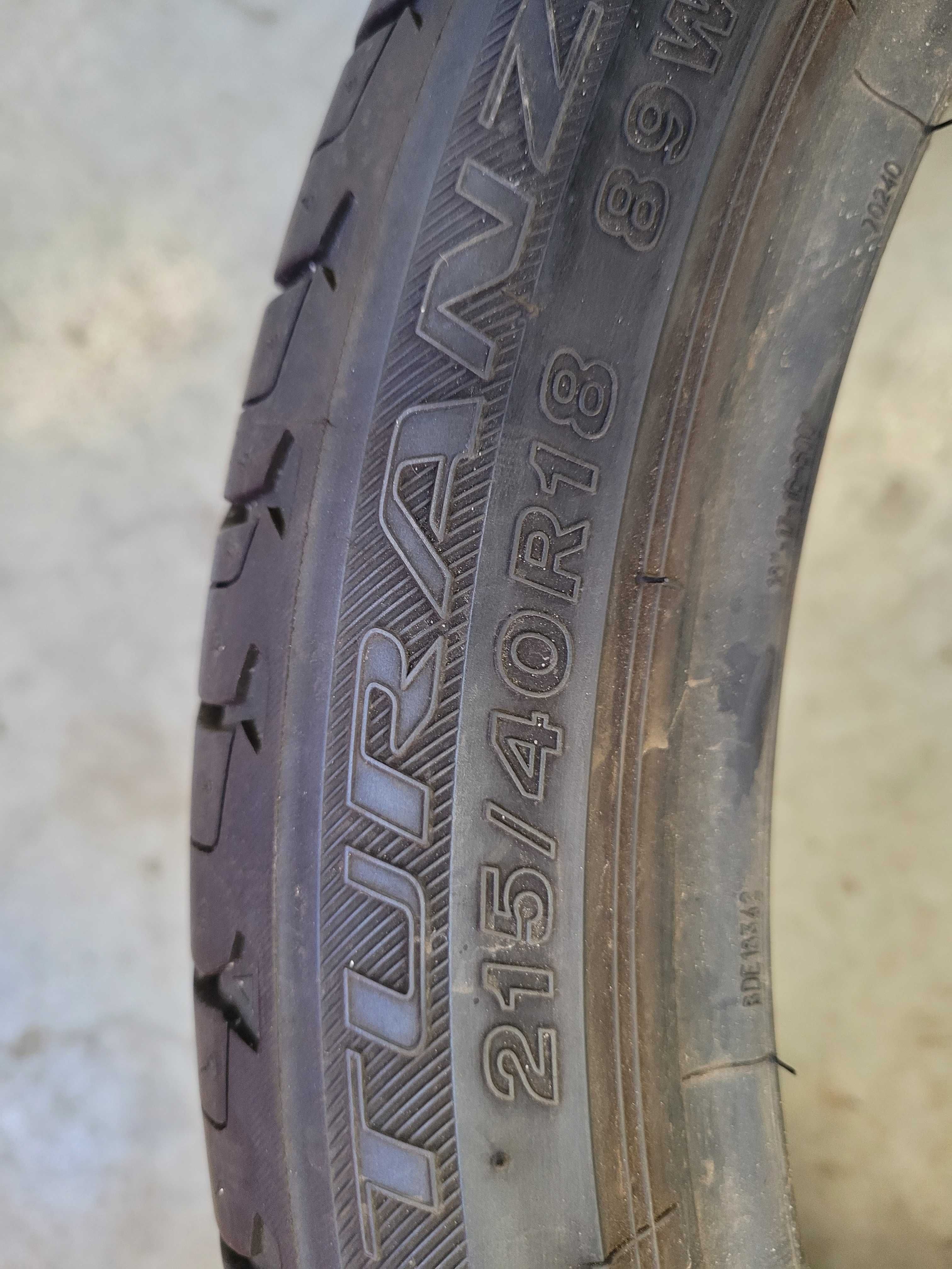 Opony Bridgestone 215 / 40 18  lato 2 sztuki