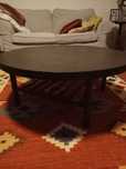 Mesa de sala em cor castanha